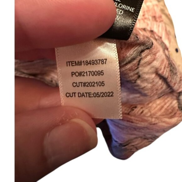 Women’s torrid 1 Rose Floral torridstrong Girlfriend Signature Jersey V-Neck Tee - Picture 8 of 9